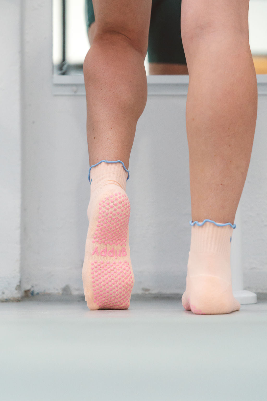 Pastel Ankle Frill Grippy Socks